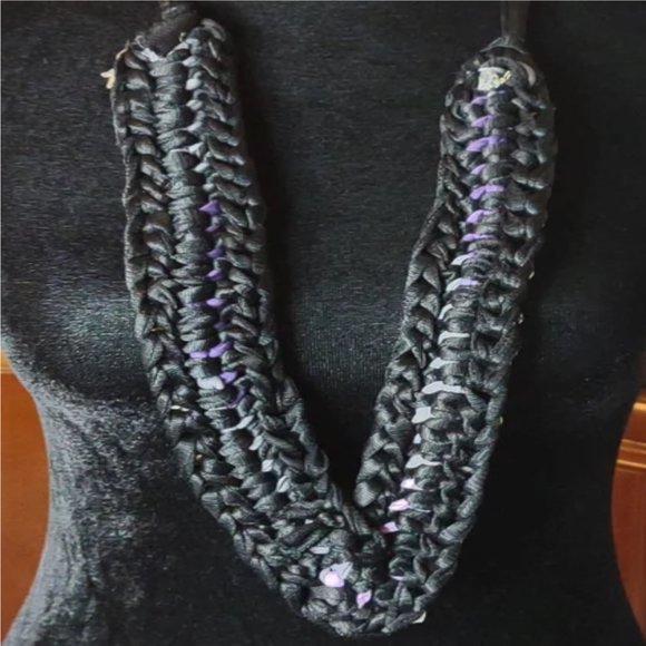 Handmade crochet shell necklace boho - Picture 9 of 10